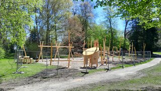 Der Spielplatz im Baumwollpark nimmt Gestalt an. Foto: Stadtverwaltung Flöha/ Anja Irmscher
