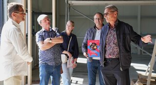 Im Austausch mit W&S-Geschäftsführer Steffen Stier (l.) erfuhren die Vertreter der Verwaltung und des Stadtrates viele interessante Fakten sowie Herausforderungen zum Unternehmen. Foto: Stadtverwaltung Flöha/ Erik Frank Hoffmann