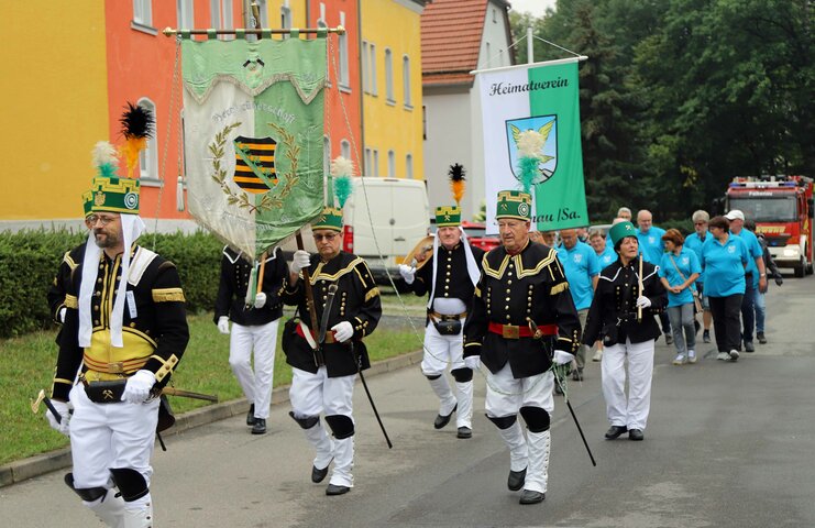Der Bergaufzug auf dem Weg zum Berggottesdienst und der anschließenden Bergvesper